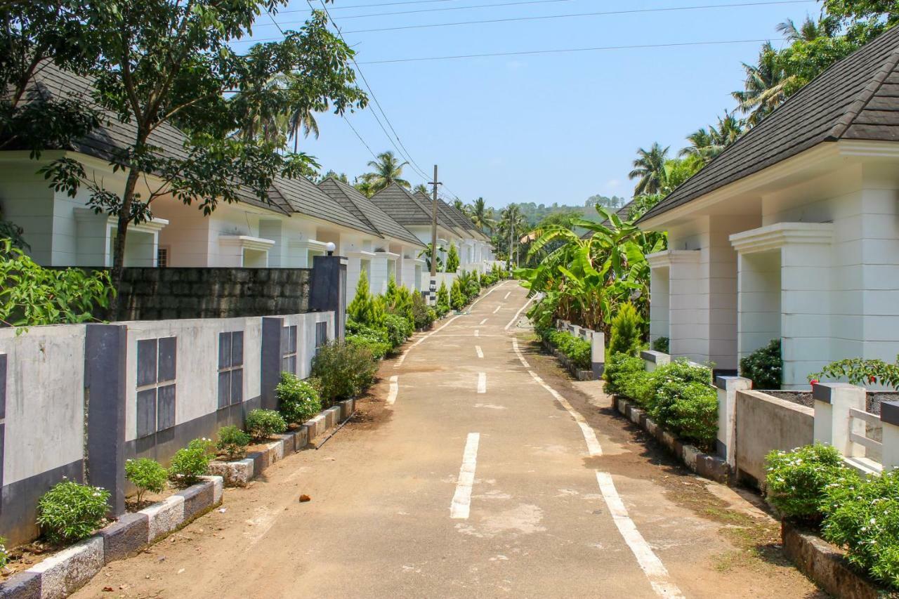 Irinjalakuda Magic Land Resorts Athirapally מראה חיצוני תמונה
